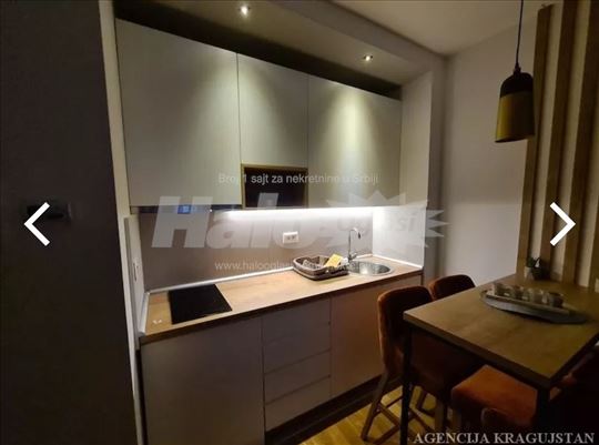 Zlatibor, Titova vila 1.5s