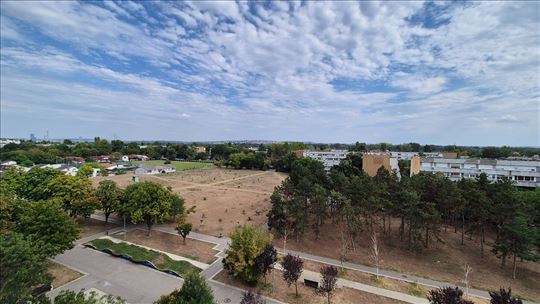 Blok 45,J.Gagarina,do šetališta,2.0,64m2,lođa,5/7