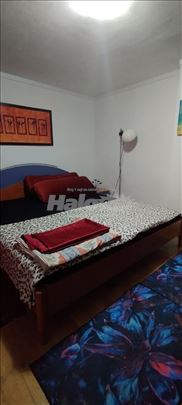 Izdajem stan na Banovom Brdu 