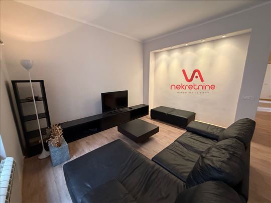 Lep Trosoban Stan 84m2, Svetogorska, Odmah Useljiv