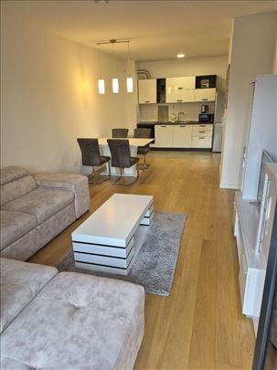 Lux stan na Novom Beogradu , New Minel