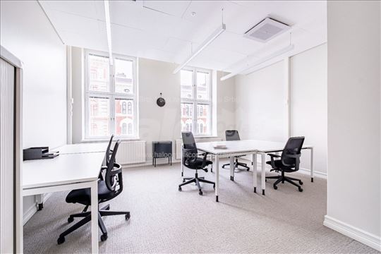 Privatne kancelarije za 5 osobe u Regus The One