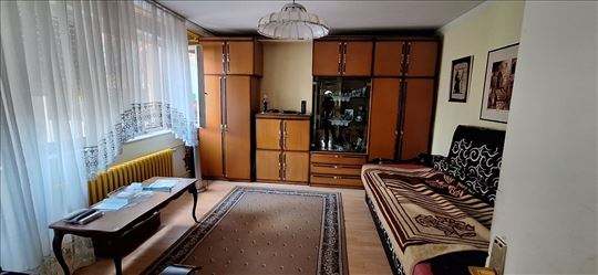 Duplex 65+13 + zaseban stan, parking, dvorište