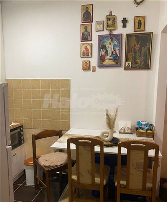 Izdajem povoljno1.5 stan u Rakovici