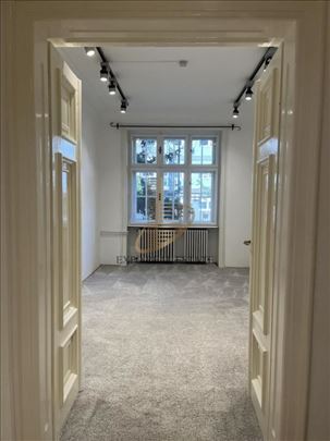 Izdavanje 5,0 stan od 120m2 Krunska