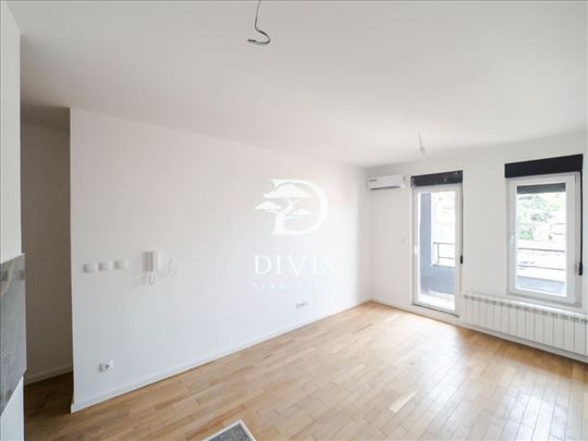 Nov uknjižen 1.5 stan na Voždovcu, Danijelova 37m2