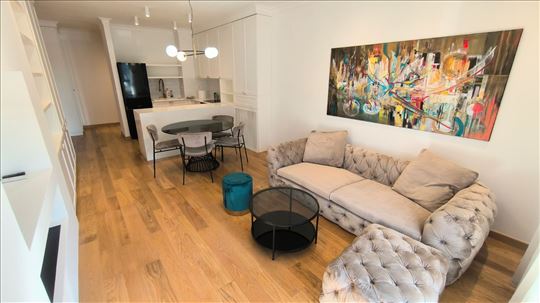 Nov,Welport,100 m2,3.0,Svetao,Velika terasa,Garaža