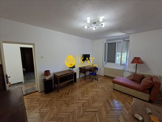 Pančevo, Gornji grad, 37m2