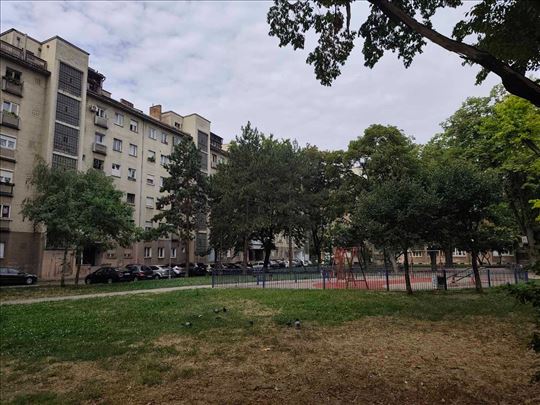 Paviljoni -kod Disa