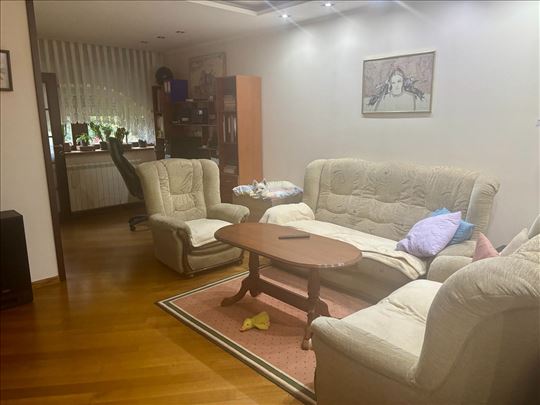Petlovo brdo - dvoetažni stan u nizu, 199m2