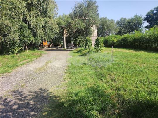 Retka,jedinstvena ponuda,kuća,splav i veliki plac