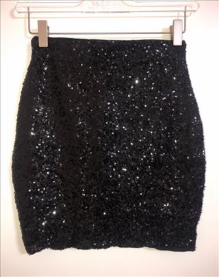 Suknja sa krljustima