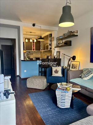 Šumice 110 m² Trosoban stan sa potencijalom duplex
