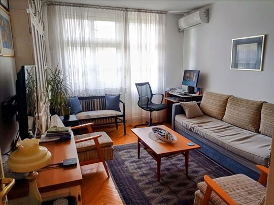 Hadžipopovac 2-soban renoviran uknjižen stan 50 m2