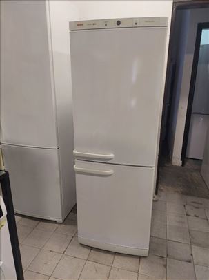 Kombinovani frizider Bosch 317 lit GARANCIJA 12 me