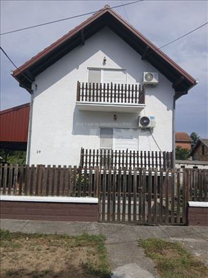 Kuća 200m² u odličnom stanju, sa pomoćnim objektom