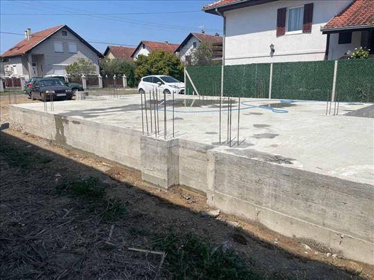 Hitno prodajem kucu u izgradnji Ruma 130 m2