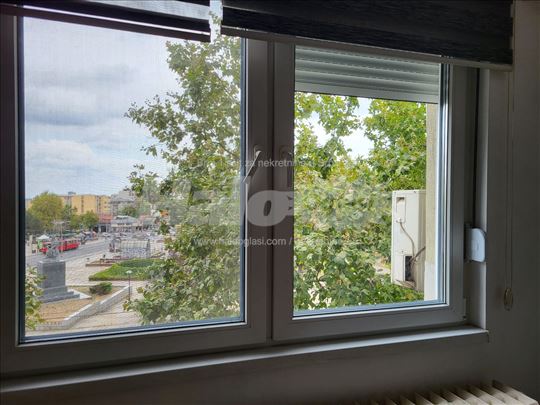sjajna lokacija Bulevar kod Vuka 35m2