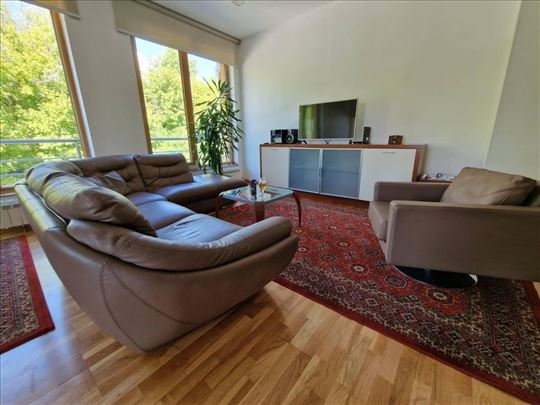 Stylish Living in Dedinje’s Nature