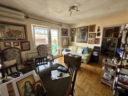 Vračar stan 38 m², kod Kalenić pijace