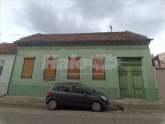 Vršac, centar, uknjižena, useljiva