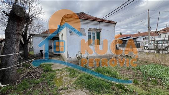 Kuća u Beograd mali, 81m2, 4,7ari placa