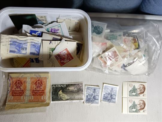 Lot Filatelije - 150 Komada