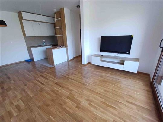 Lux stan u novogradnji,u zgradi sauna,bazen,tereta