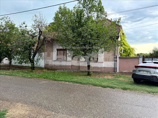 Na prodaju kuća u Kulpinu, Bački Petrovac – 109 m²