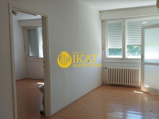 Blok 45, Nehruova 64m2 vrlo lep i miran kraj grada