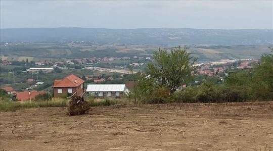 Prodaja vise placeva u Kumodrazu ukupno 50ari