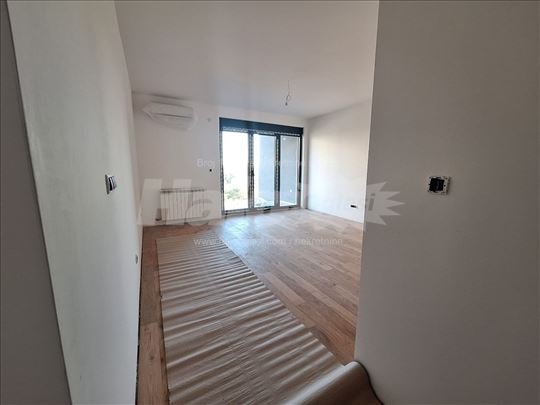 62m2, trosoban, Vidikovac, Pilota M. Petrovica 35