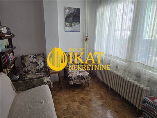 Blok 63, jednoiposoban stan 40m2 plus lođa
