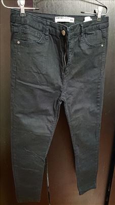Crne pantalone, Koton
