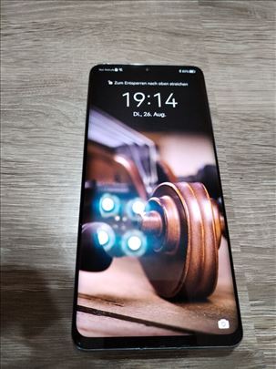 huawei P30 pro 256 sa 8 giga ram memorija
