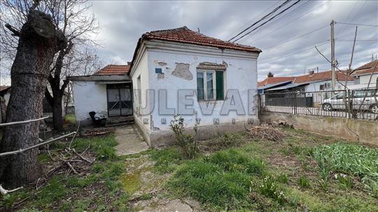 Kuća u Beograd mali, 81m2, 4,7ari placa