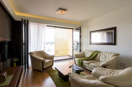 Lux stan West 65, garaza ukljucena u cenu