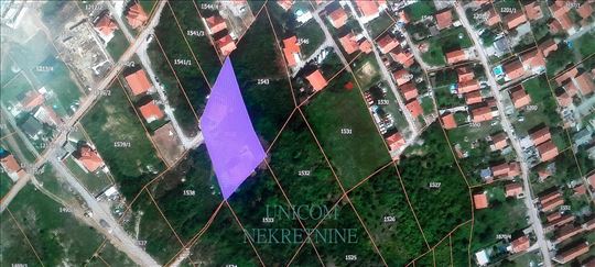 Plac 8 ari Mali Mokri Lug - Rada Kondića