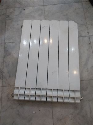 Polovni  Al.radijator 57x48x7,5 cm