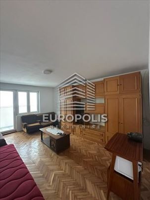 Porodičan sa garažom ID#8196