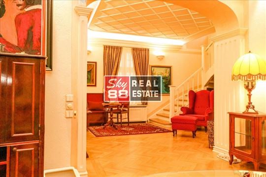 Senjak , autenticna predratna , salonska vila , lu