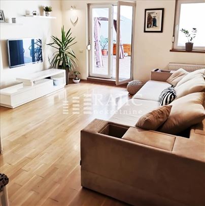 Vračar,Marulićeva,66m2,3.0+terasa 90m2+garaža #427