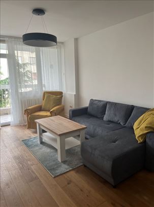 Blok 70a, odlican, renoviran