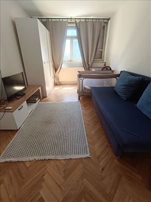 Dvosoban stan na Bubnju