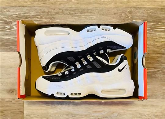 Nike Air Max 95 Yin Yang; Nove Jin Jang patike