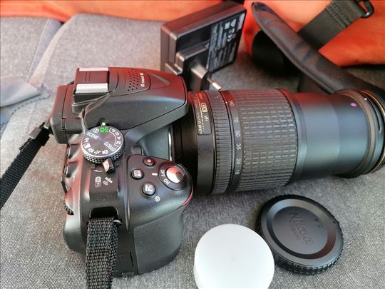 Nikon D5300 sa obj. 18-140