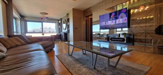 Novi Beograd - A Blok-Lux-Penthouse-176m2-Dva gara