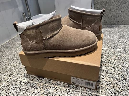 UGG Classic Ultra Mini; Nove Ugg Sive Uggsice čizm