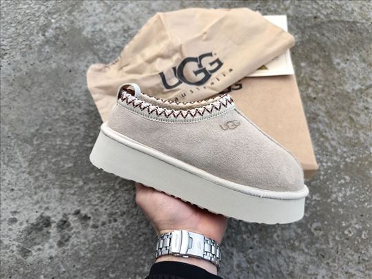 UGG Tazz Slippers White; Nove UGG bele papuče
