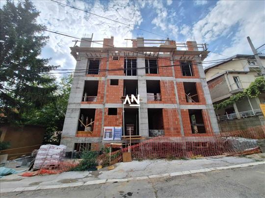 Zvezdara, Kluz, Ćurtovo brdo,kod Olimpa ID#18833